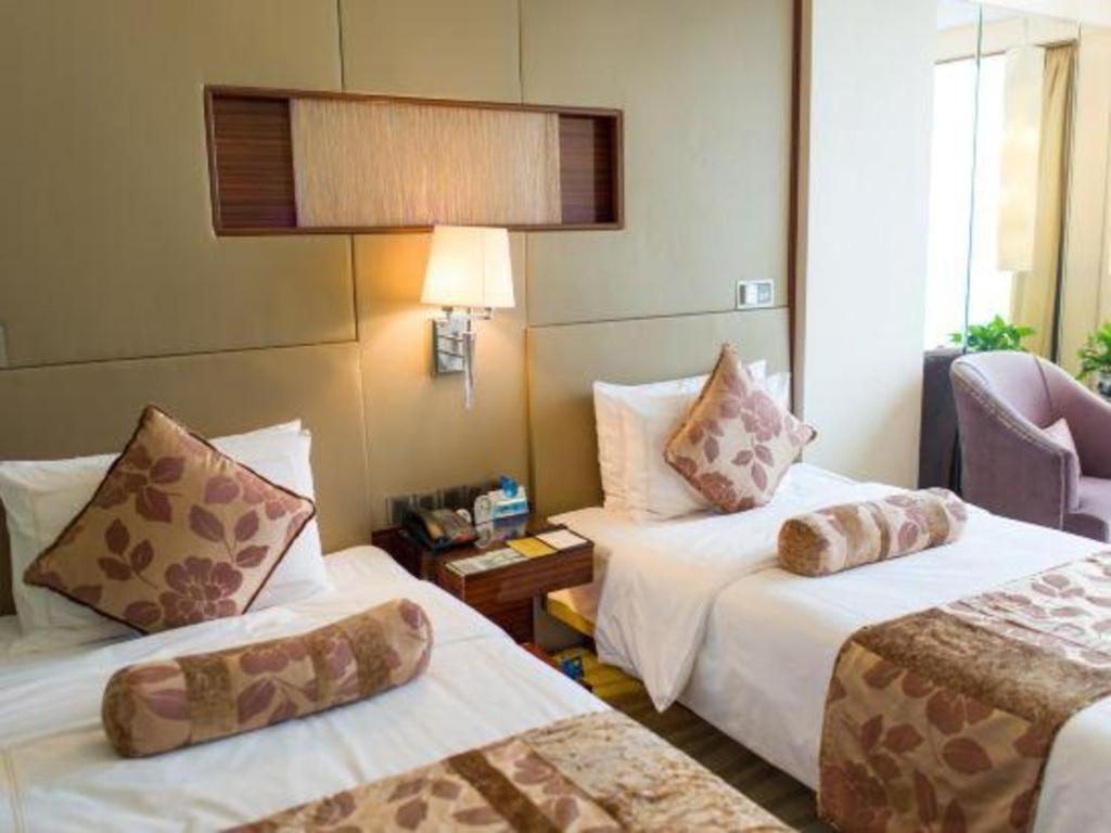 Jinan Silver Plaza Quancheng Hotel ภายนอก รูปภาพ