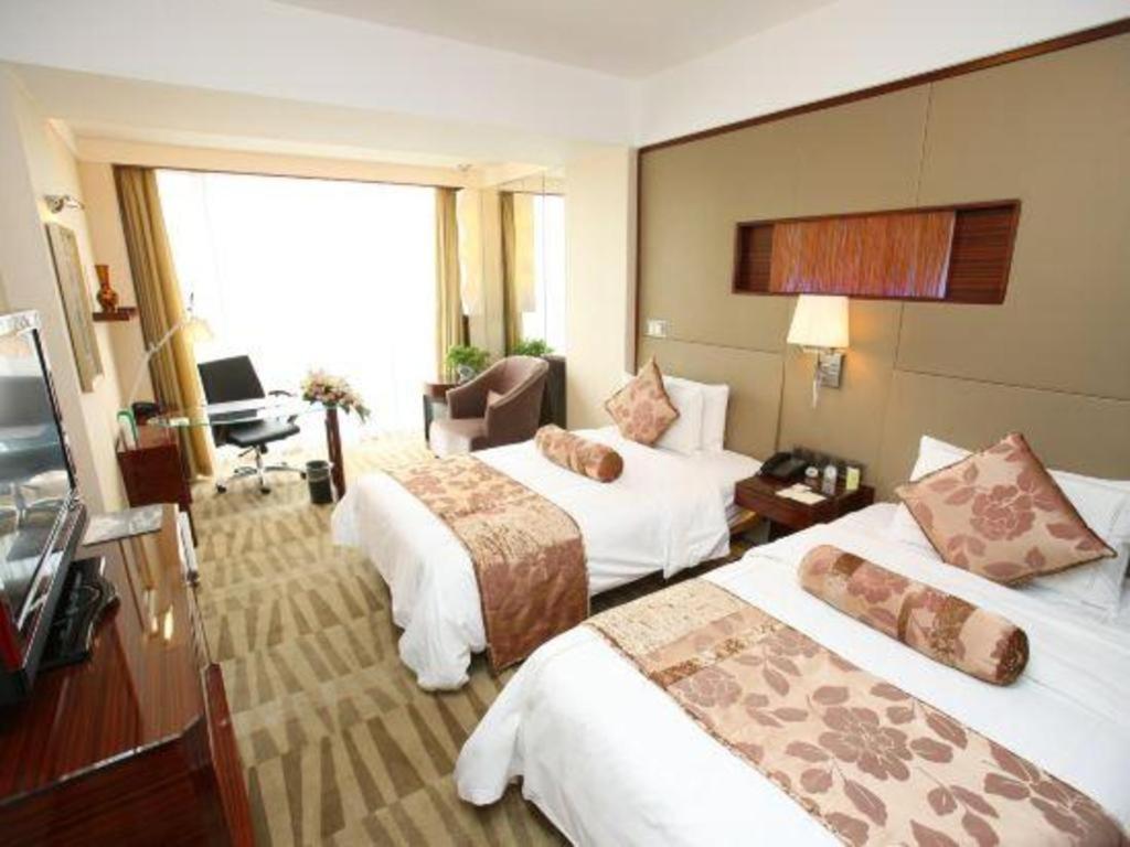 Jinan Silver Plaza Quancheng Hotel ภายนอก รูปภาพ
