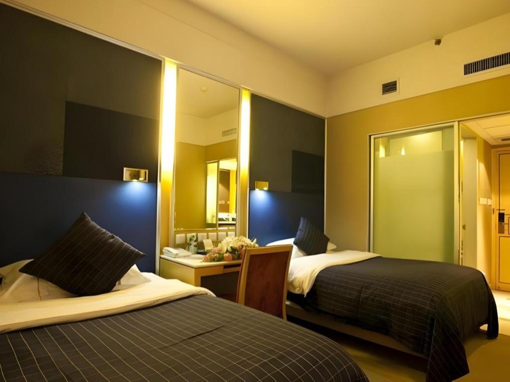 Jinan Silver Plaza Quancheng Hotel ภายนอก รูปภาพ