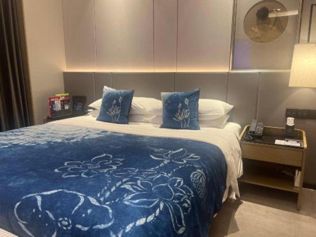 Jinan Silver Plaza Quancheng Hotel ภายนอก รูปภาพ