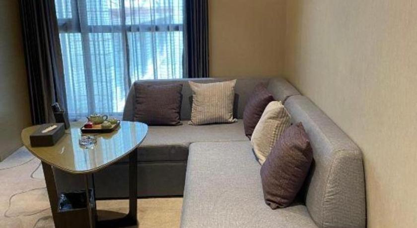 Jinan Silver Plaza Quancheng Hotel ภายนอก รูปภาพ