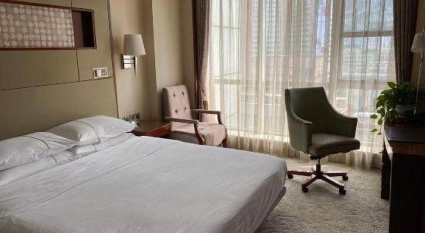 Jinan Silver Plaza Quancheng Hotel ภายนอก รูปภาพ