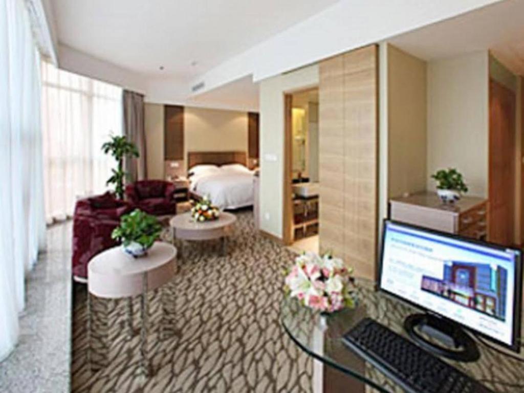 Jinan Silver Plaza Quancheng Hotel ภายนอก รูปภาพ